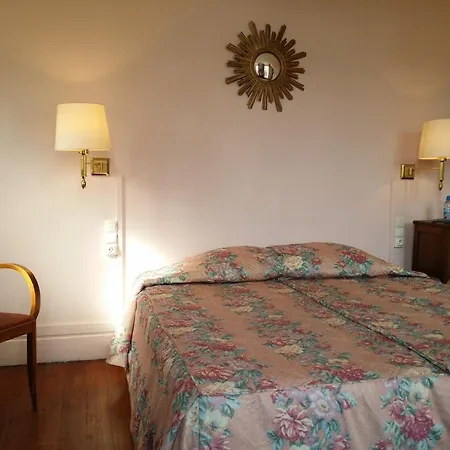 Au Chateau Des Thermes 2*