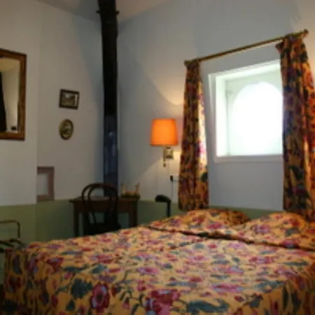 Au Chateau Des Thermes 2*