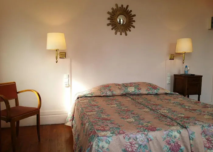 Au Chateau Des Thermes 2*