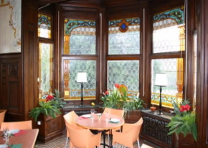 Au Chateau Des Thermes 2* Saint-Amand-les-Eaux