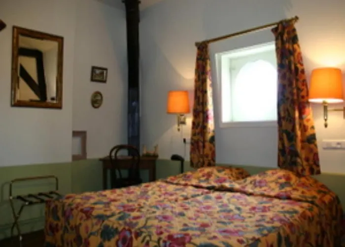 Au Chateau Des Thermes 2*